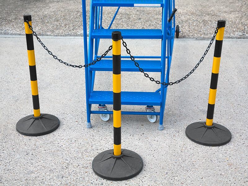 Plastic Posts and Chains | Free UK Next Day Delivery