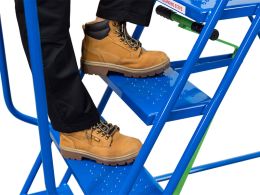 Warehouse Ladder