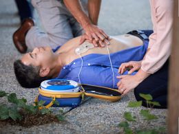 HeartSine Samaritan PAD 500P Defibrillator with CPR Assistance